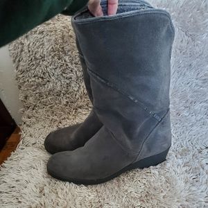 Boots mid calf gray size 7